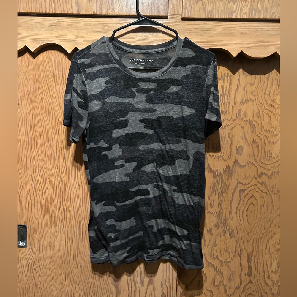 lucky brand t-shirt